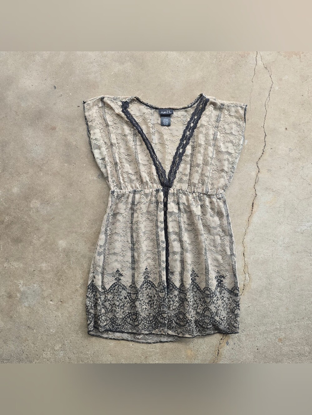vtg y2k dainty grunge romantic lace dusty baby doll top